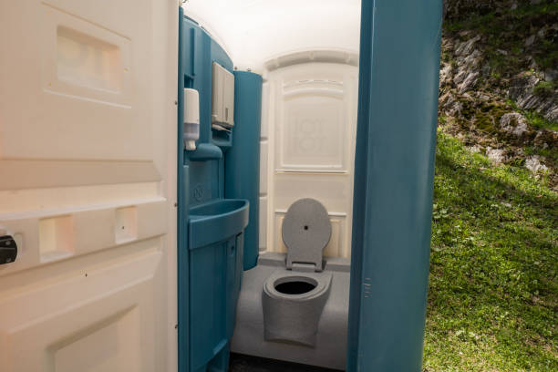 Best Luxury portable toilet rental  in Lake City, PA